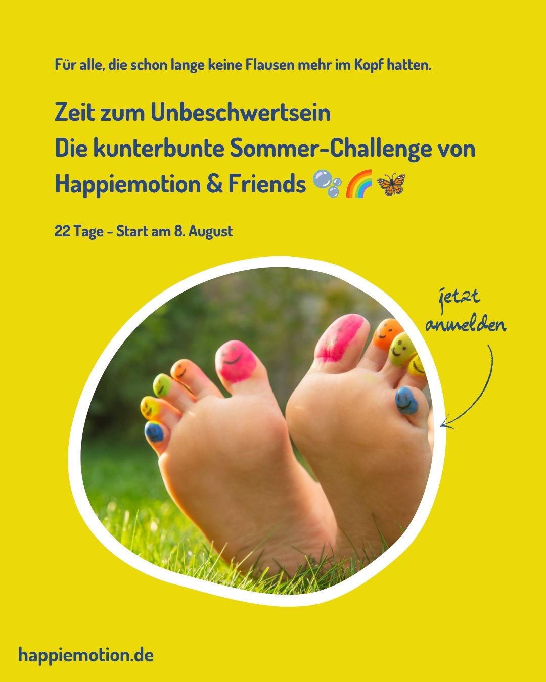 bunt angemalte, nackte füße auf grüner sommerwiese, happiemotion sommerchallenge, 22 audioimpulse für einen unbeschwerten sommer
